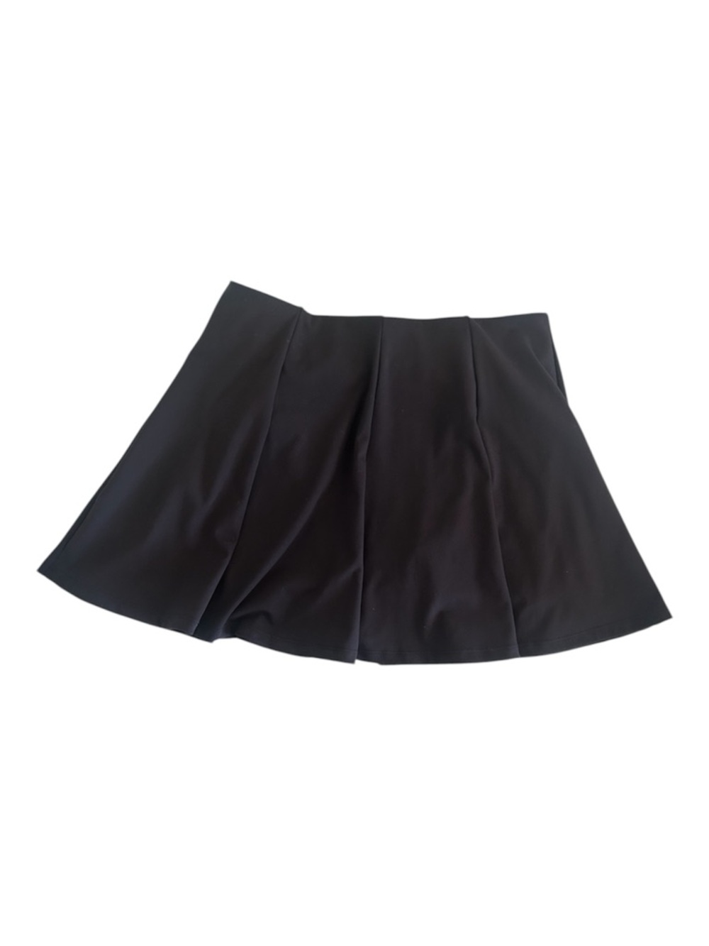 Classic Black Circle Skater Skirt - Sleek Pleated Silhouette